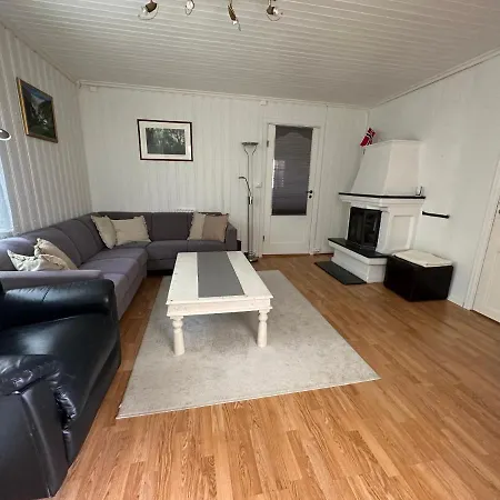 Family With Parking Possibility Lillestrøm