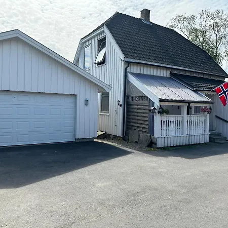 民宿 Family Near Oslo Free Parking 利勒斯特罗姆