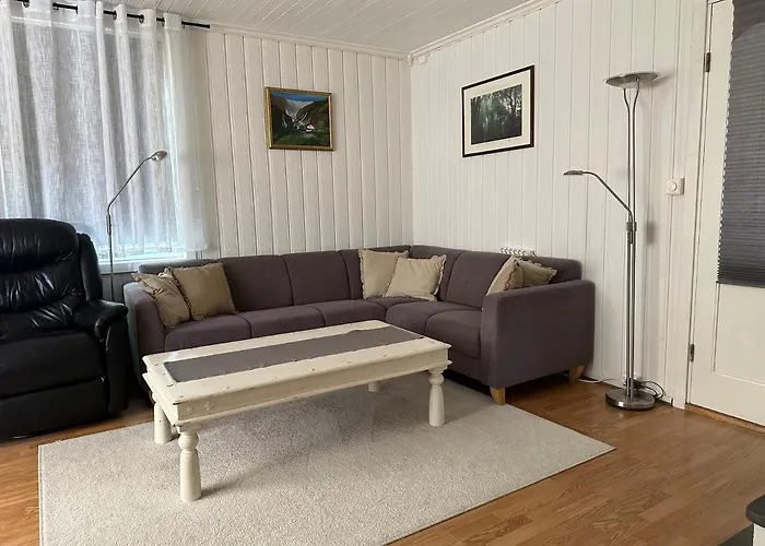 Family Near Oslo Free Parking * 利勒斯特罗姆