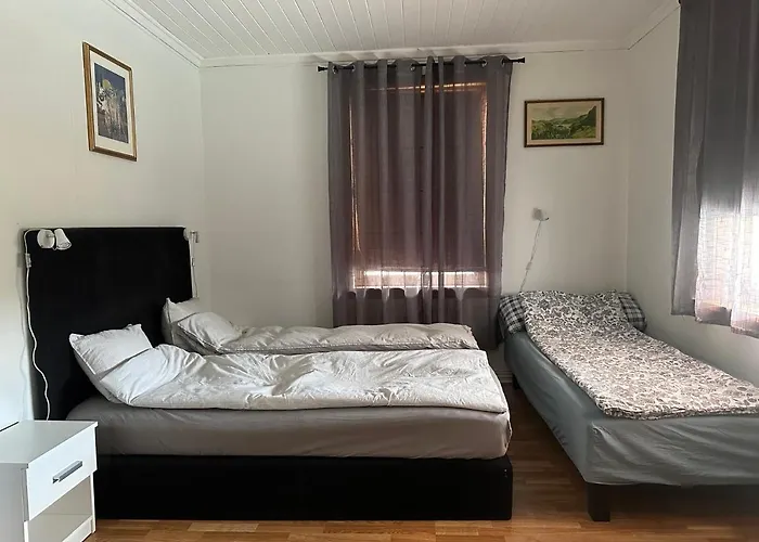 Family With Parking Possibility Habitación en casa particular Lillestrøm