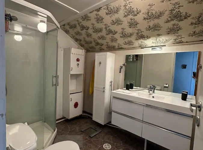 Family With Parking Possibility Habitación en casa particular Lillestrøm